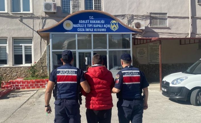 Kuşadası’nda 14 yıl hapis cezası ile aranan şahıs yakalandı