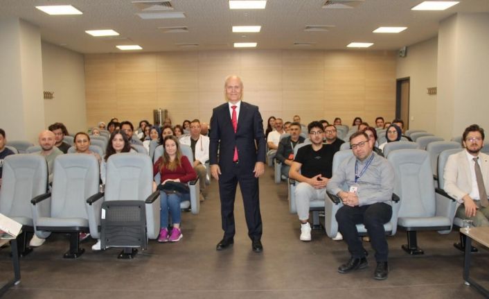 Kütahya Şehir Hastanesi’nde konferans