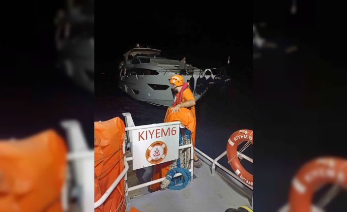 Makine arızası yapan lüks tekneyi KIYEM ekipleri kurtardı