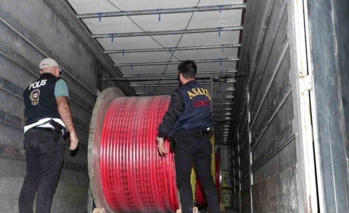 Mersin polisi 20 milyon liralık dolandırıcılığa engel oldu: 2 tutuklama