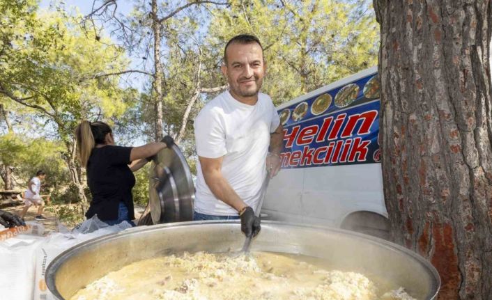 Mersin’de ’Geleneksel Pilav ve Piknik Etkinliği’ düzenlendi