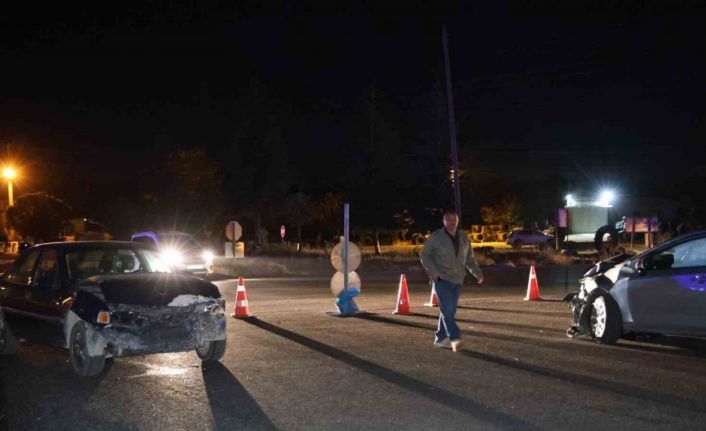 Nevşehir’de zincirleme trafik kazası: 5’i turist 7 yaralı