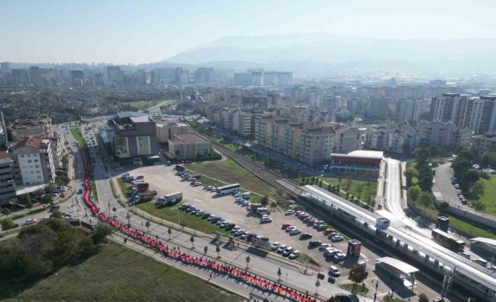 Öğrencilerden teröre lanet, "Yaşasın Cumhuriyet" yürüyüşü