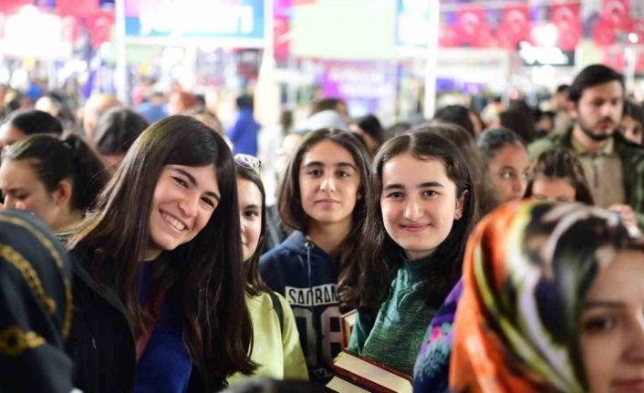 Okullardan 10. Malatya Anadolu Kitap ve Kültür Fuarı’na yoğun ilgi