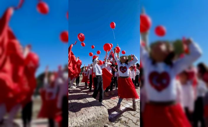 Patnos Sağrıca Köyü ilkokulu öğrencileri Cumhuriyetin 101. yılını coşkuyla kutladı