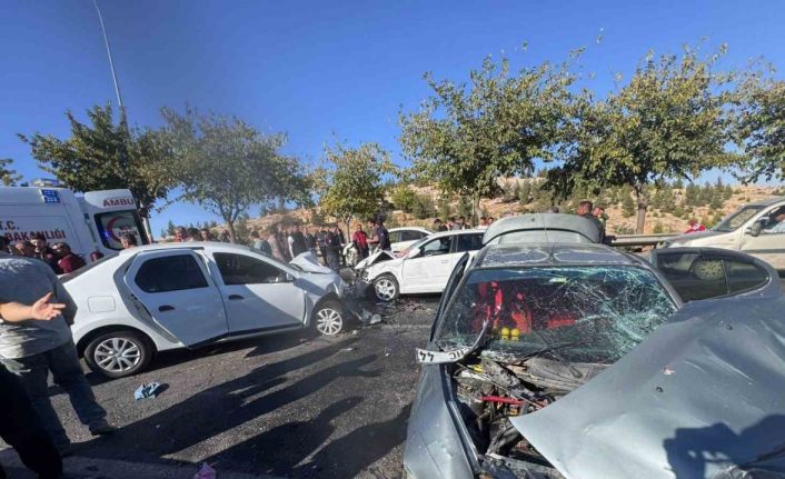 Şanlıurfa’da zincirleme trafik kazası: 5 yaralı