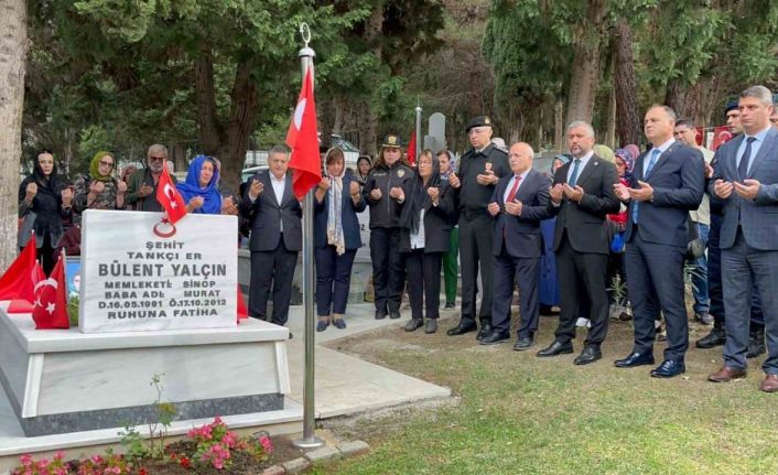 Şehit Bülent Yalçın, kabri başında anıldı