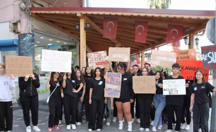 Serik’te öğrencilerden farkındalık yürüyüşü