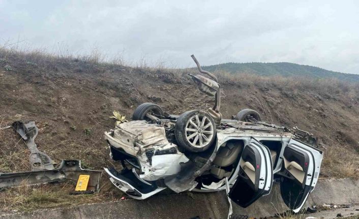 Takla atan milyonluk Audi hurda yığınına döndü