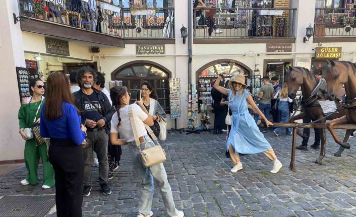 Tarihi Odunpazarı Evleri’nde hafta sonu yoğunluğu