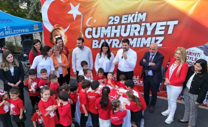 Tarsus Belediyesi kreşlerinde Cumhuriyet Bayramı coşkusu