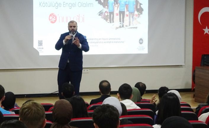 Tavşanlı’da "Peygamberimiz ve Karakter İnşası“ konulu konferans