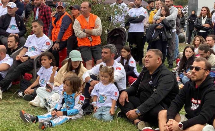 Toprak kazandı, Kenan Sofuoğlu sevindi