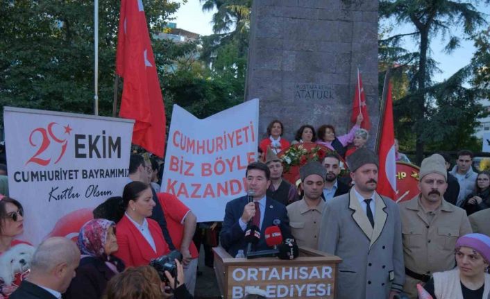 Trabzon’da Cumhuriyet için yürüdüler