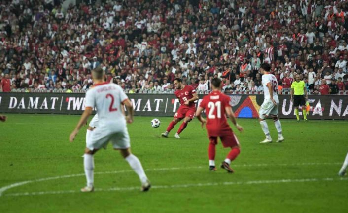 UEFA Uluslar Ligi: Türkiye: 0 - Karadağ: 0 (İlk yarı)