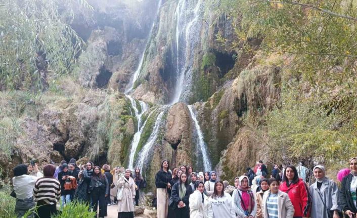 Üniversiteyi bu sene kazananlar Erzincan’ı gezdi