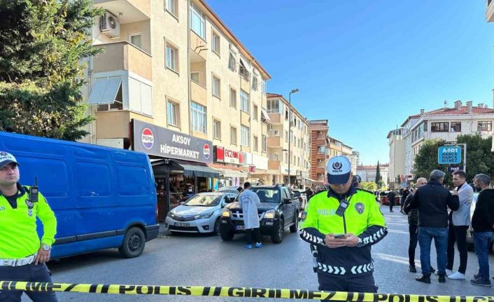 Üsküdar’da polise çekiçle saldırdılar: 3 yaralı