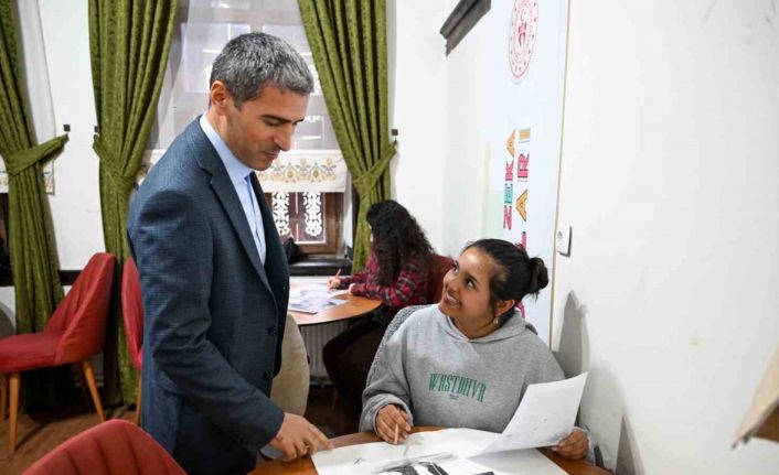 Vali Aktaş gençlerle bir araya geldi