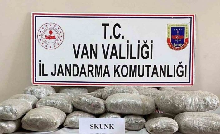 Van’da uyuşturucu operasyonunda 3 kişi tutuklandı