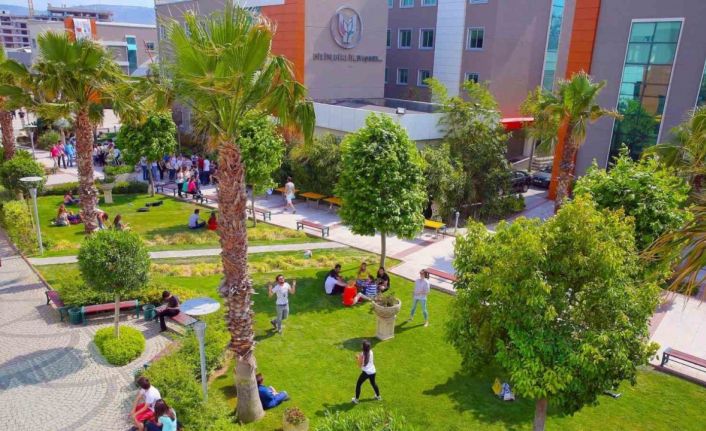 Yaşar Üniversitesi dünya listesinde