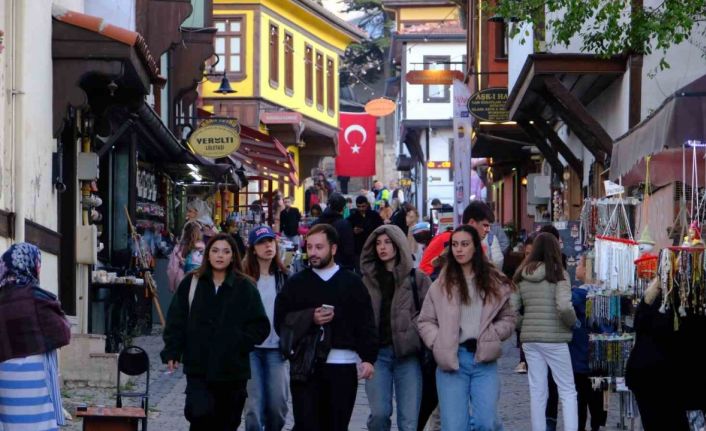 Yerli turistler Odunpazarı’nda yoğunluk oluşturdu