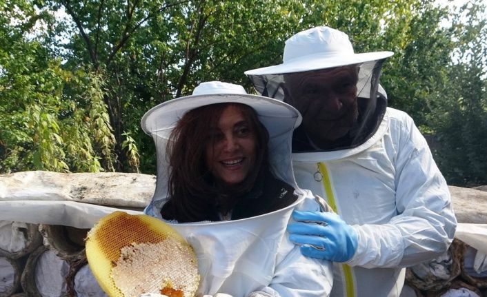 Yerli turistler Van balına hayran kaldı