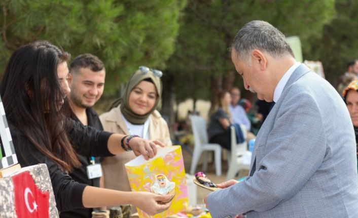 Yuntdağı Yöresel Ürünler Pazarı açıldı