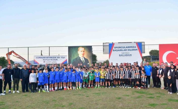 Yunusemre’de 29 Ekim Futbol Turnuvası tamamlandı