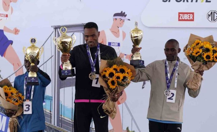 46. İstanbul Maratonu’nda kazananlar ödüllerini aldı