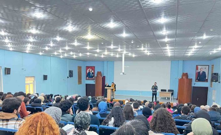 Ağrı’da bin 200 kişiye siber suçlar eğitimi verildi