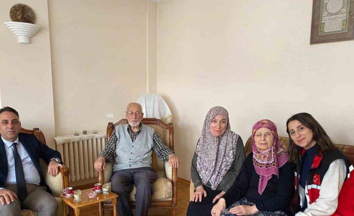 Aile ve Sosyal Hizmetler İl Müdürlüğü’nden yaşlı vatandaşlara ziyaret