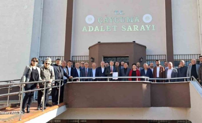 AK Parti İlçe Başkanı Birol Yiğit, mazbatasını aldı