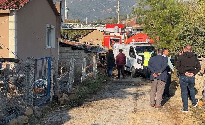 Alevlere teslim olan evde yaşlı kadın hayatını kaybetti