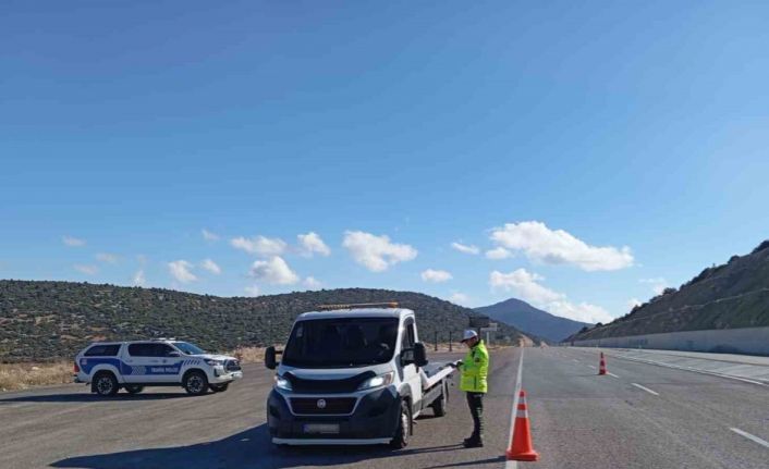 Antalya’da 1 haftada 16 bin araç sürücüsüne ceza uygulandı