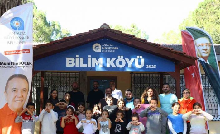 Antalyalı öğrenciler ara tatillerini Bilim Köyü’nde geçiriyor