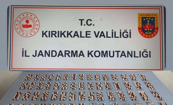 Aracında uyuşturucu maddeyle yakalanan şüpheli tutuklandı