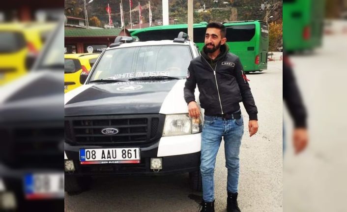 Artvin’de trafik kazası: 1 ölü, 4 yaralı