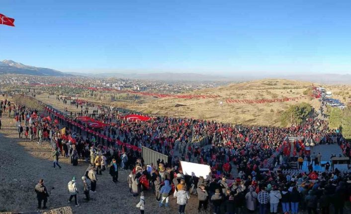 Atatürk Üniversitesi ailesi, Aziziye Destanının 147. yıl dönümünde ecdadını andı