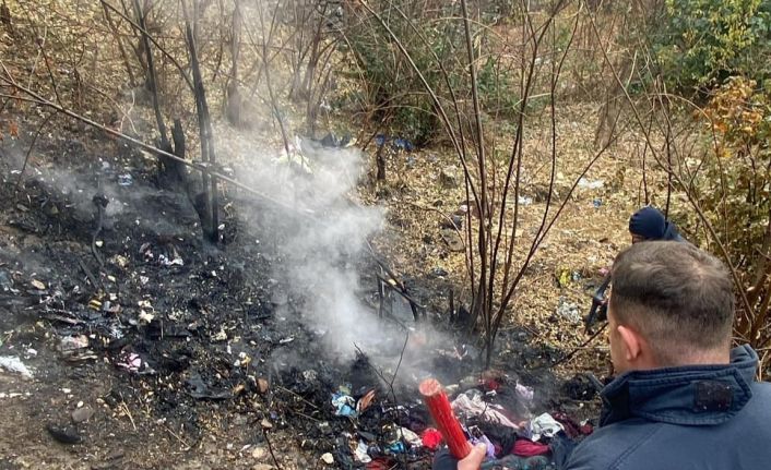 Atık eşyaların tutuşmasıyla çıkan yangın korkuttu