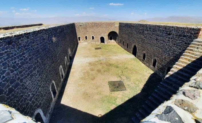 Aziziye Kahramanı Miralay Bahri Bey