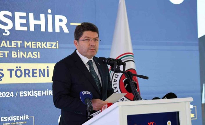 Bakan Tunç Eskişehir’de Çocuk Adliye Merkezi’nin açılışına katıldı