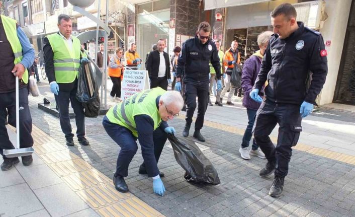 Balıkesir’de yere çöp atana ceza