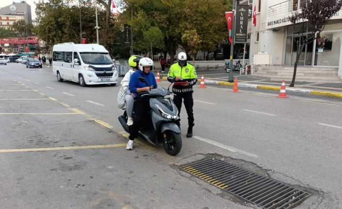 Bandırma’da trafik denetimlerinde 3,3 milyon Türk lirası ceza kesildi