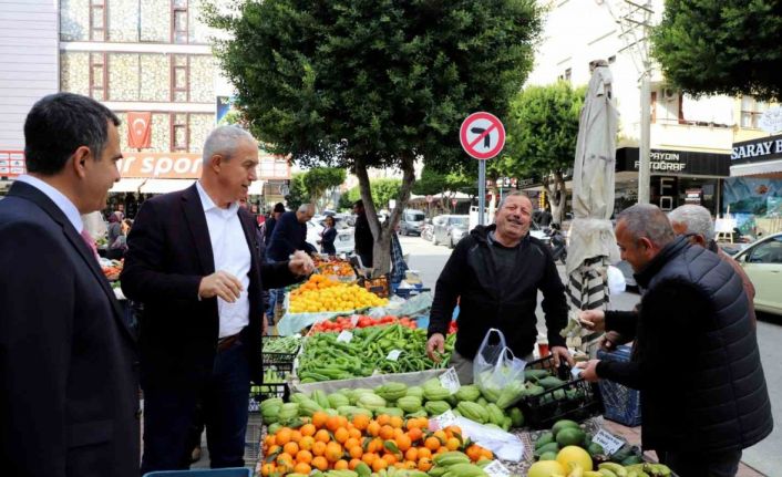 Başkan Özçelik esnafın taleplerini not aldı