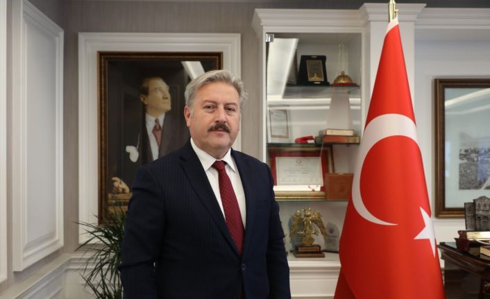 Başkan Palancıoğlu: “Öğretmenler, fedakarlıklarıyla bilgi ile donatılmış nesiller yetiştiriyor”