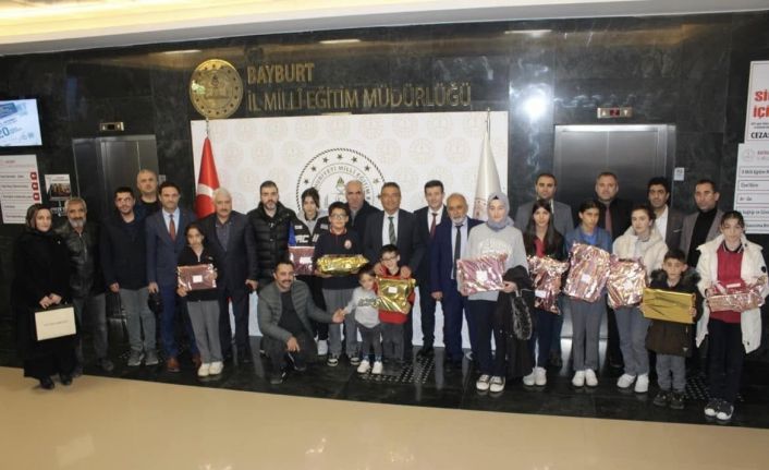 Bayburt’ta öğrenciler Türkçe’nin zenginliklerini keşfediyor