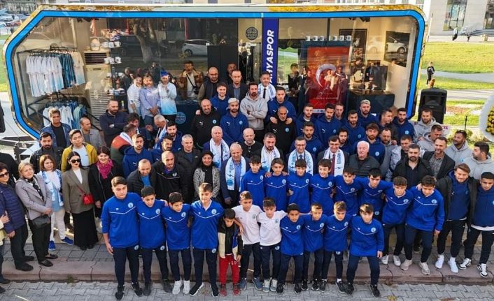 Belediye Kütahyaspor taraftarlarına müjde: Şimşek Store açıldı