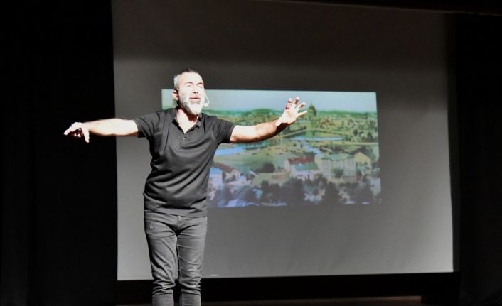 “Beni hatırlayınız” tiyatro oyunu çok beğenildi