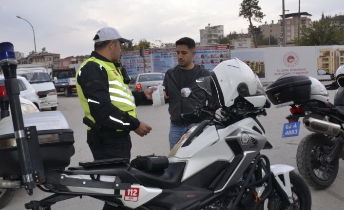 Besni’de şok trafik uygulaması