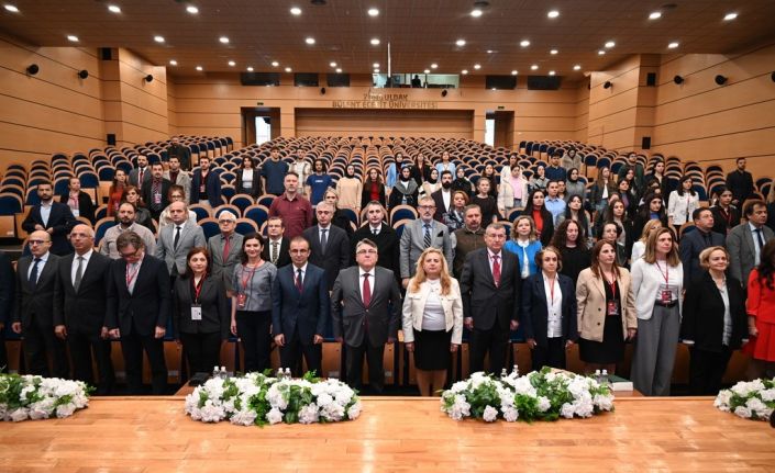 BEUN’da “Genç Endodontistler Konuşuyor” sempozyumu başladı